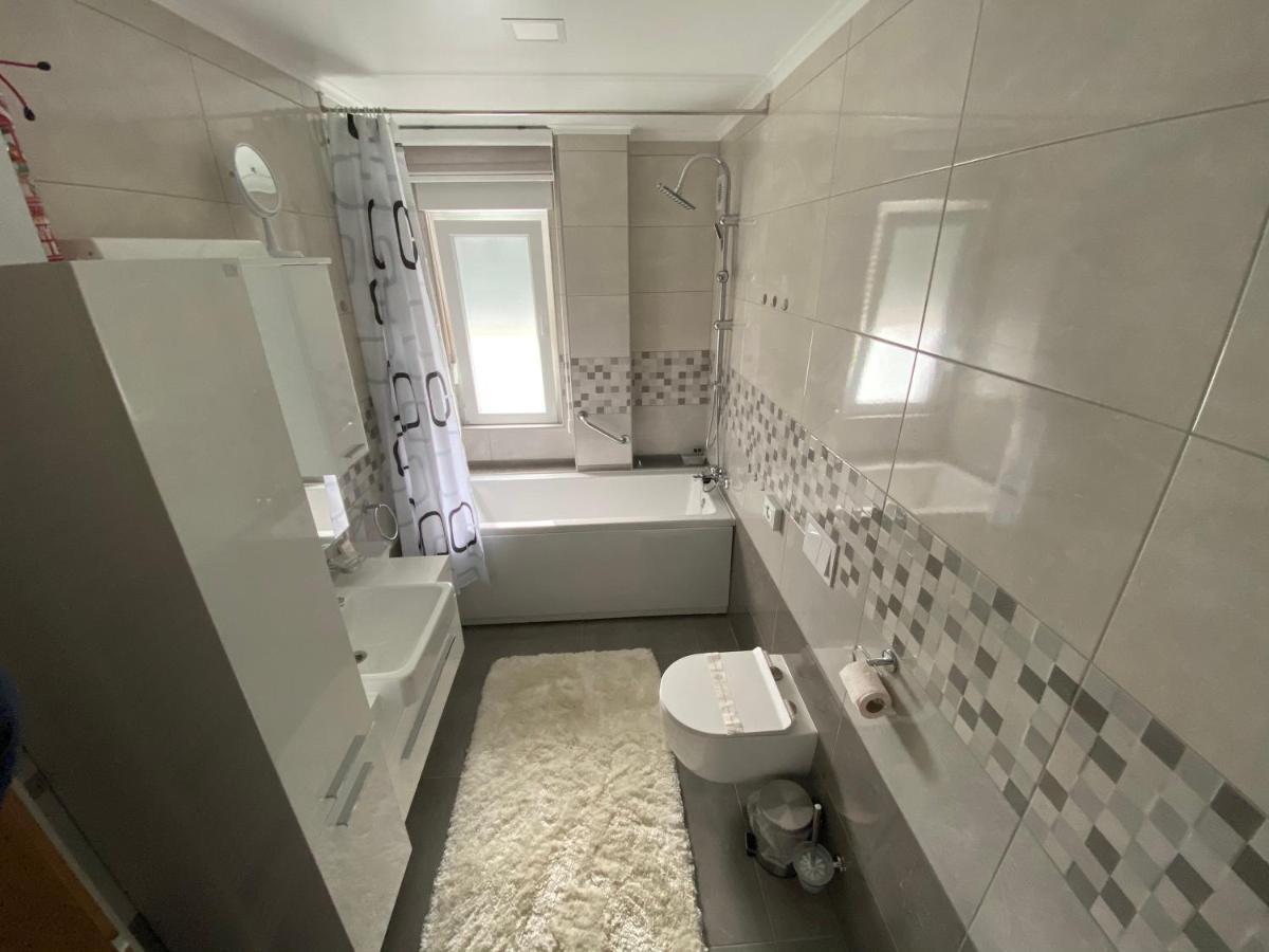 Apartman Edita วิโรวิติซา ภายนอก รูปภาพ