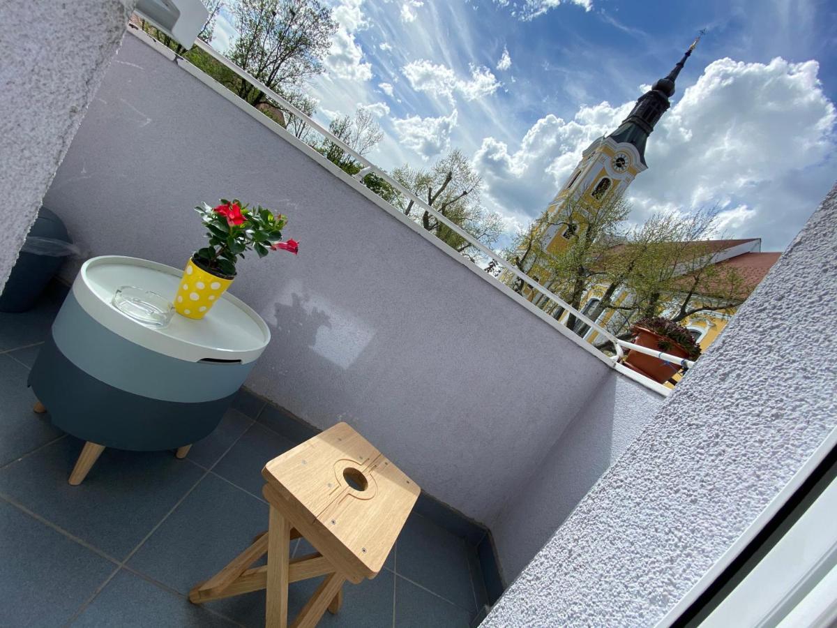 Apartman Edita วิโรวิติซา ภายนอก รูปภาพ
